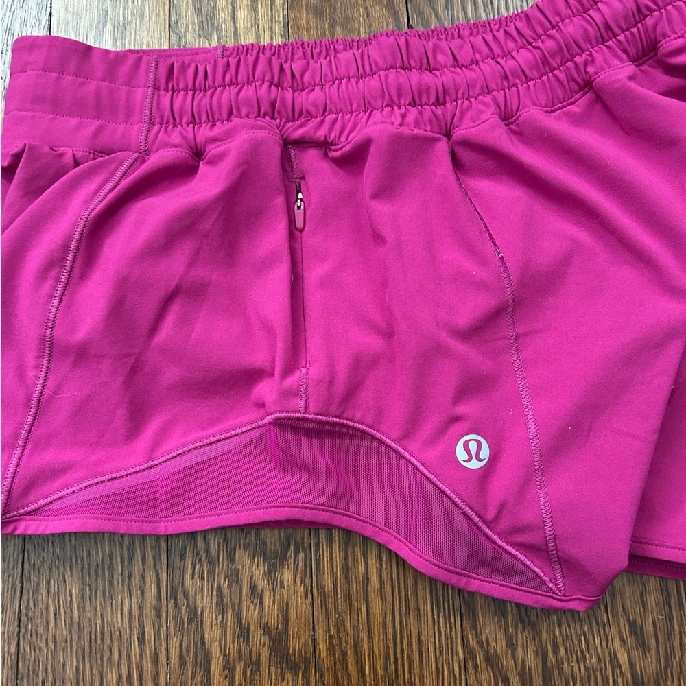 Hotty Hot Shorts LR 2.5” Ripened Raspberry - Picture 6 of 9